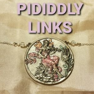 VINTAGE "rare" PIDIDDLY LINKS rare Fairy "Viola" chained medallion